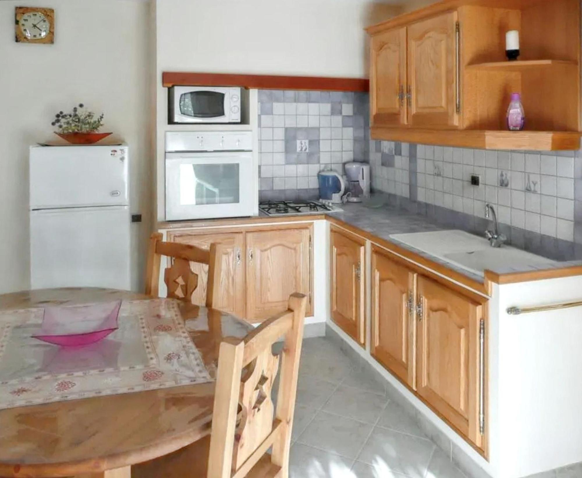 Appartement Paisible A Saint-Crepin Avec Vue Sur La Montagne Exterior foto